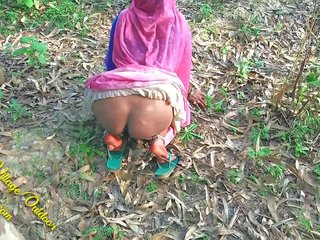 Village Outdoor Indian Desi Couple dirty movie In Jungle