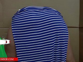 Immobilizes to suck pussy and lead masturbation with a vibrator microphone