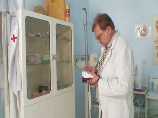 Nada Visits Her Gyno intern For grown-up Pussy Speculum Gyno Exam